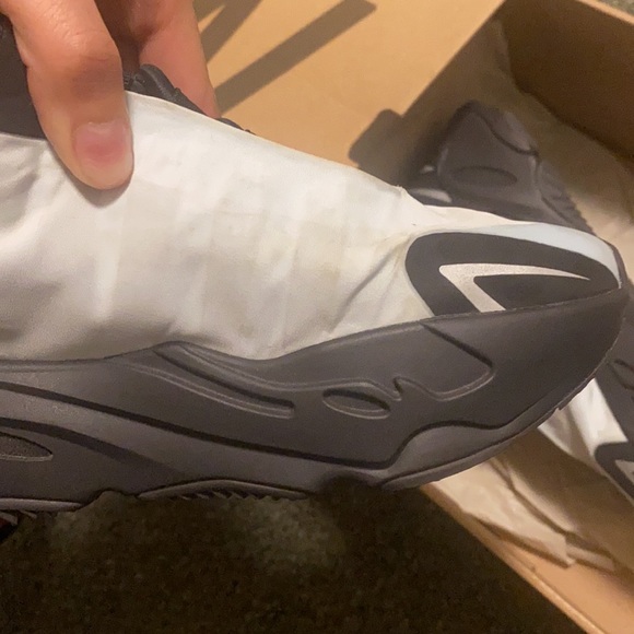 Yeezy 700 MNVN blue tint size US 4.5 - Picture 13 of 16